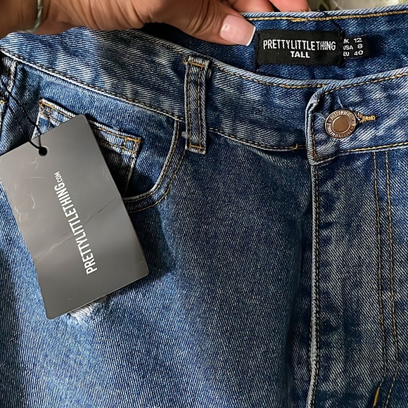 Pretty Little Thing Tall Jeans - Picture 2 of 7